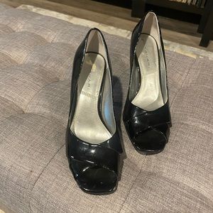 Tahari patent leather heel.